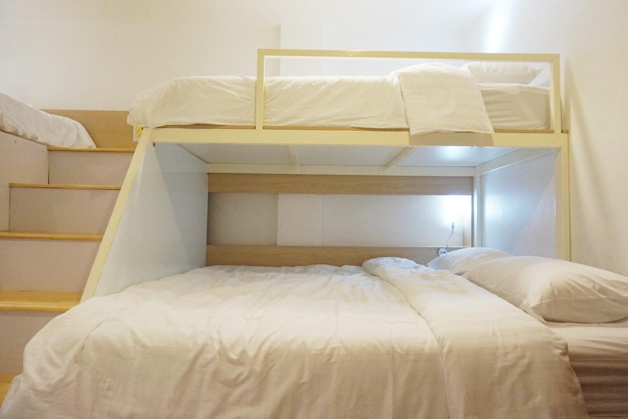 Boon Street Hostel Bangkok Exteriör bild